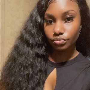 Meet your Posher, Caprice